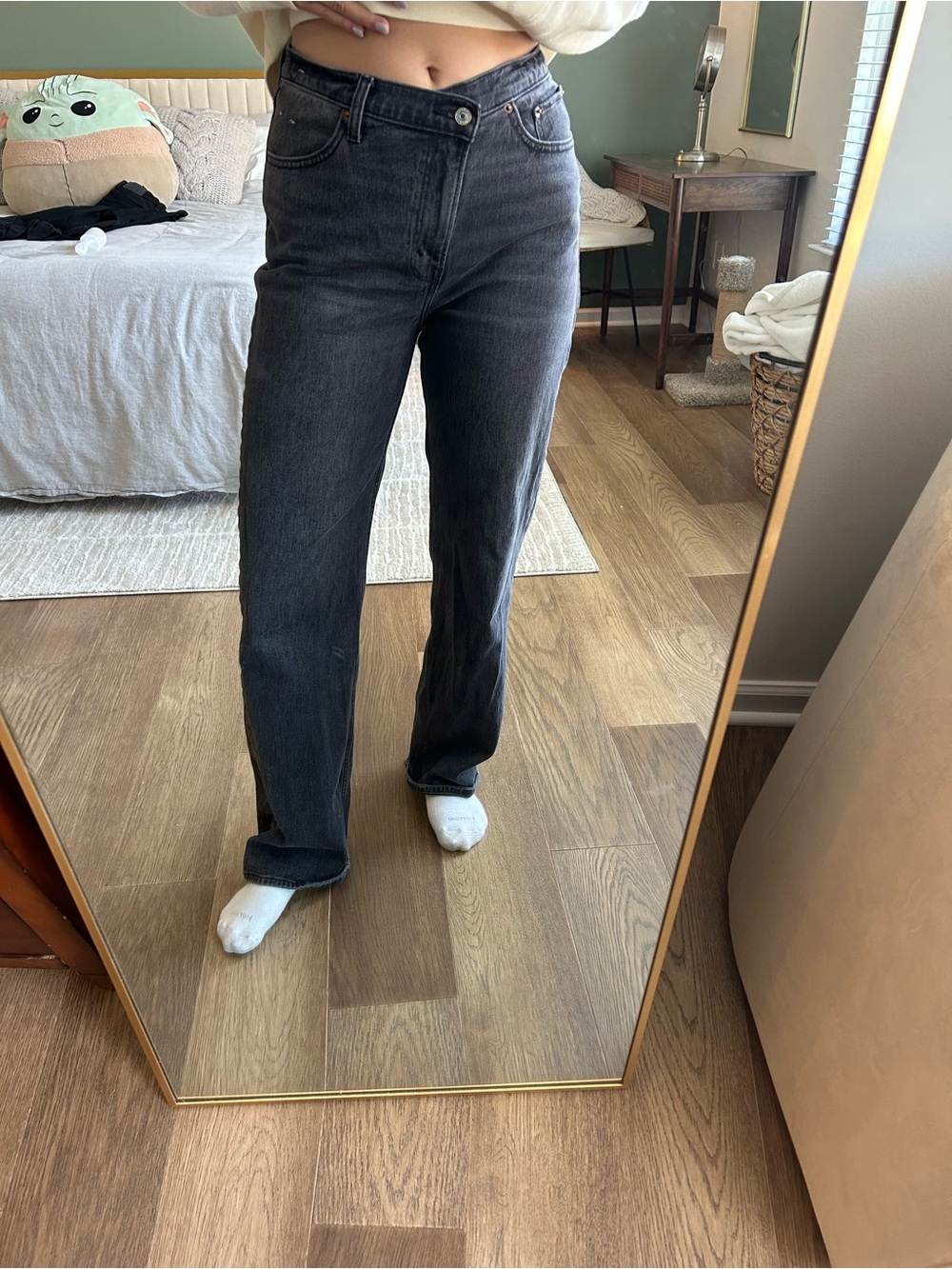 Abercrombie 90’s relaxed jean high rise size 27 long